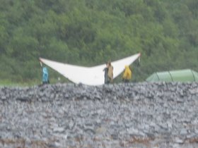 Seward, AK - Aug 16, 2010 104 - people by bear